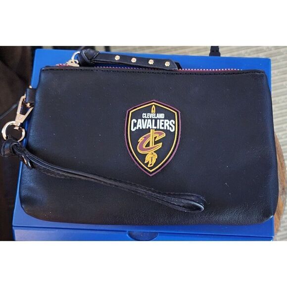 Cleveland Cavaliers Black Wristlet Wallet By FISLL - Picture 1 of 4